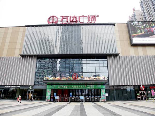万达广场锌钢护栏